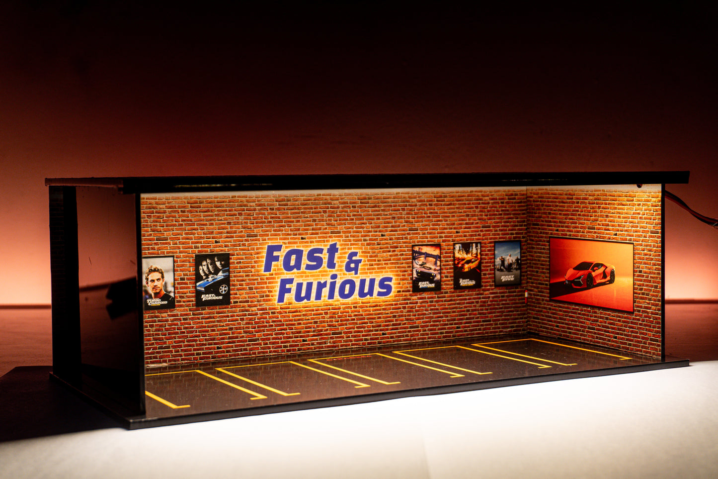 Fast & Furious Garage Diorama – 1:64 Scale Acrylic Diorama (30x14x10 cm)