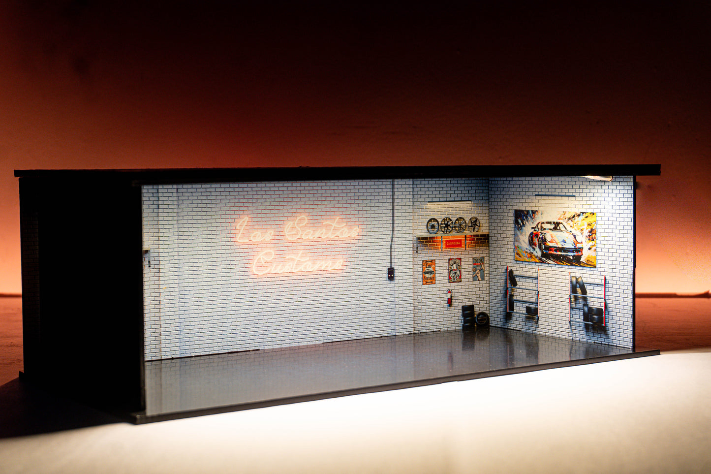 Los Santos Customs – 1:64 Scale Acrylic Diorama (30x14x10 cm)